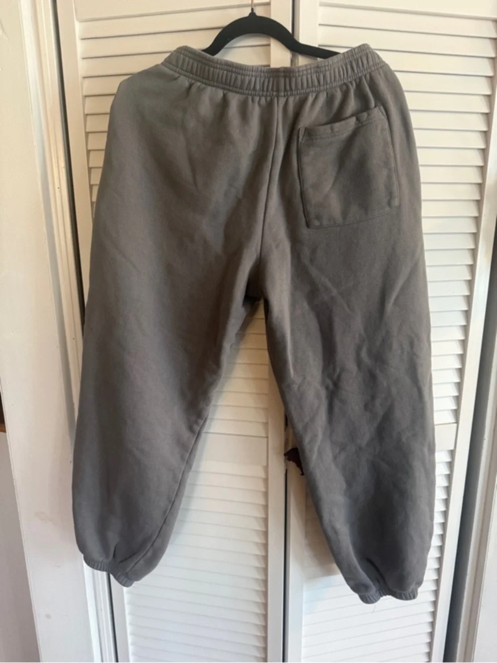 Taylor‎ Swift TTPD GRAY EMBOSSED SWEATPANTS size M - Picture 10 of 11